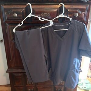 Wonder Wink W123 Grey Scrub Set